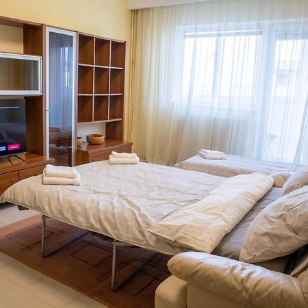 Oak Apartment - Piata Victoriei Bucarest Esterno foto