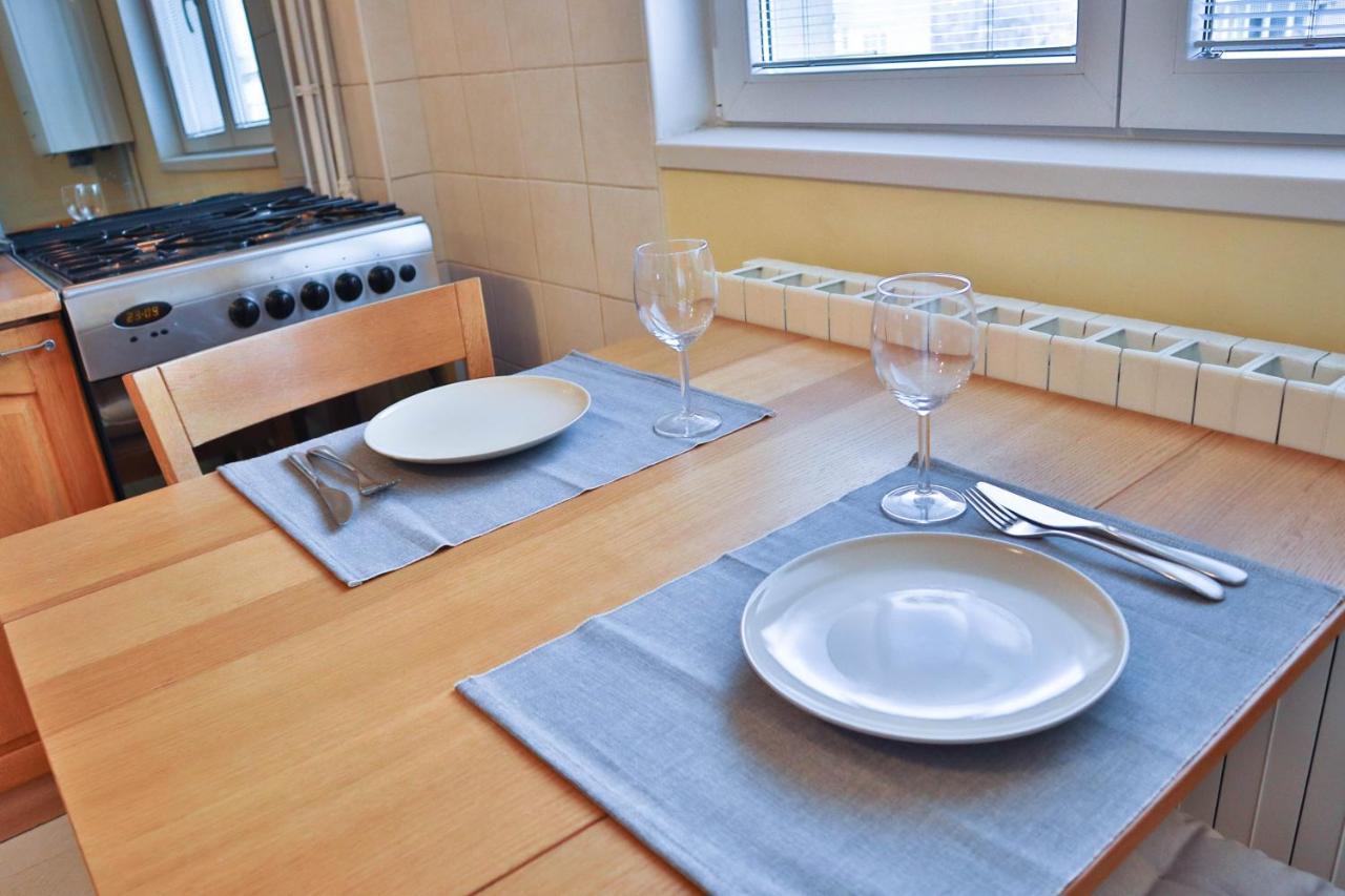 Oak Apartment - Piata Victoriei Bucarest Esterno foto